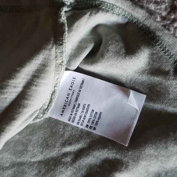 NWT AE Cropped Flowy Muscle Tank - Picture 4 of 6